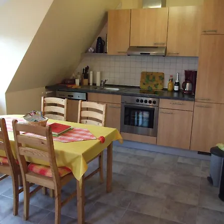 Am Schlossteich Braun Schönhagen